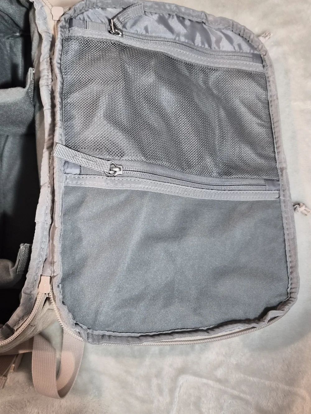BAGSMART NWT Camera Backpack Photography Bag w/ Crossbody Strap Beige